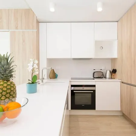 Studio With Garage - Liberdade 40 - Wi-fi & A/c Apartamento